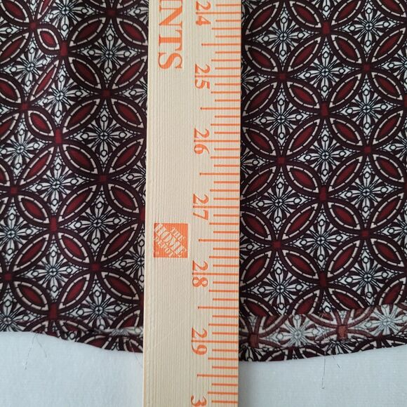 Chelsea & Theodore Womens Blouse Plus Size 1x Red Burgundy Black Geometric Boho - Picture 9 of 9